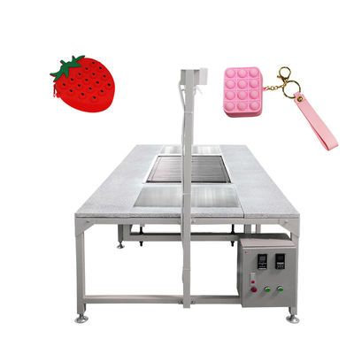 Machine de chauffage de table de cuisson pour moules en silicone pour la fabrication de porte-clés badges 2D 3D