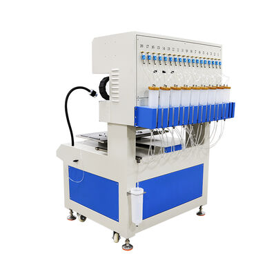 Máquina automática de gotejamento de etiquetas de silicone 18 cores Máquina de distribuição de PVC para chaveiros 2D 3D